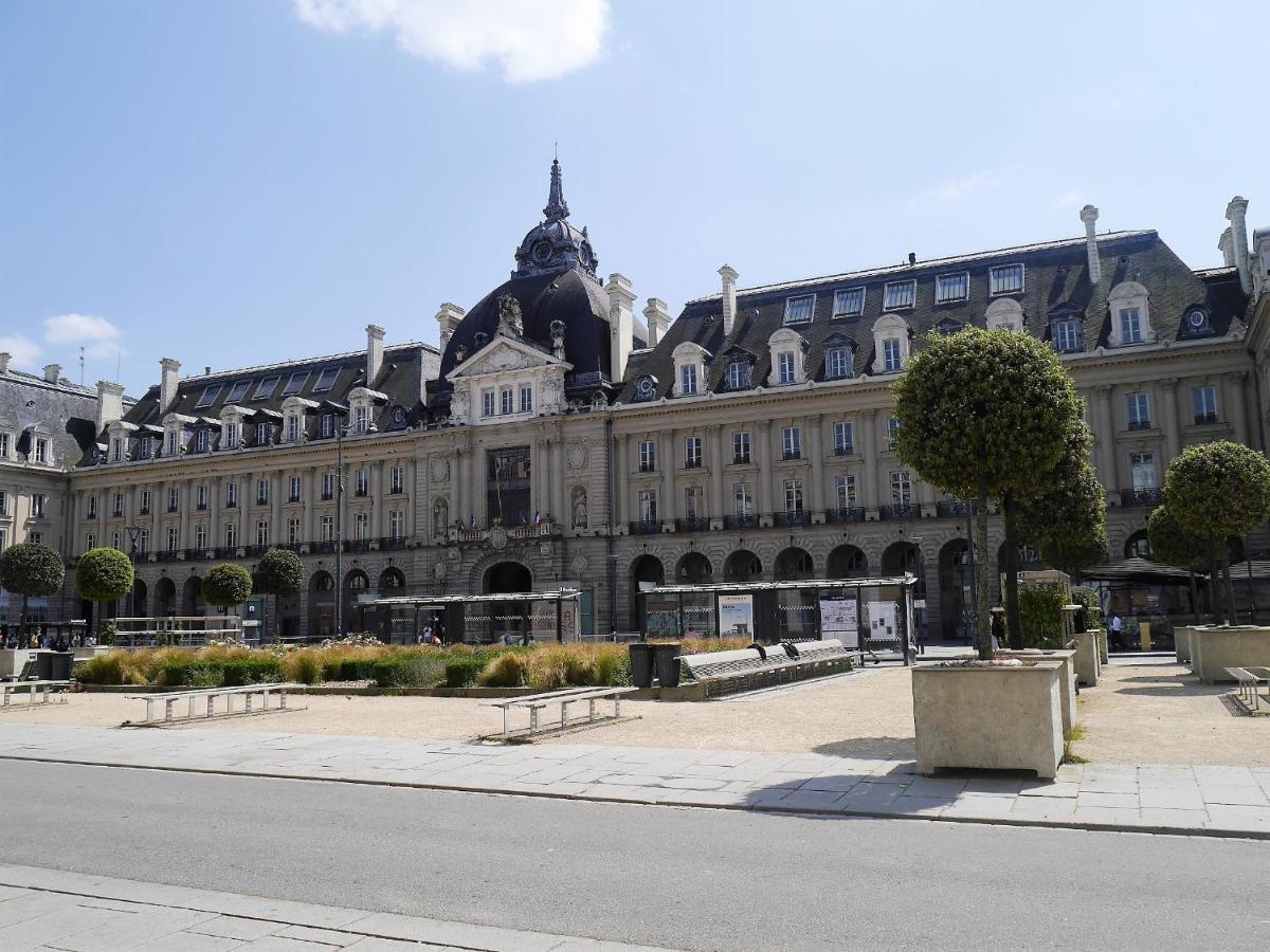 L'horloge Au Coeur De ! Appartement Rennes